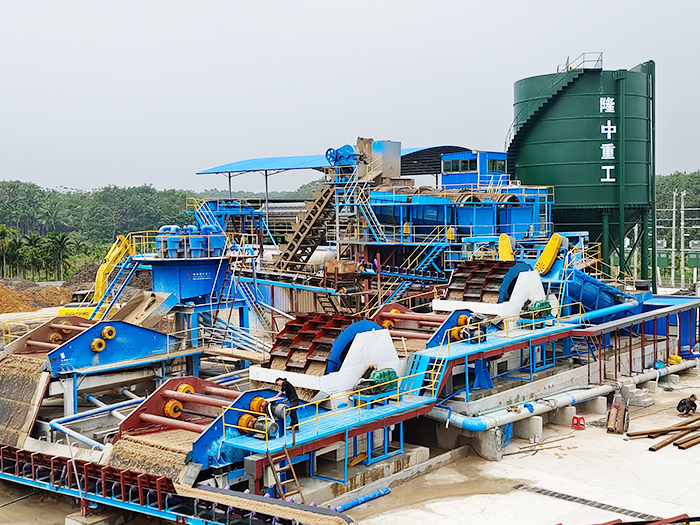 海南時(shí)產(chǎn)200噸水洗砂生產(chǎn)線現(xiàn)場